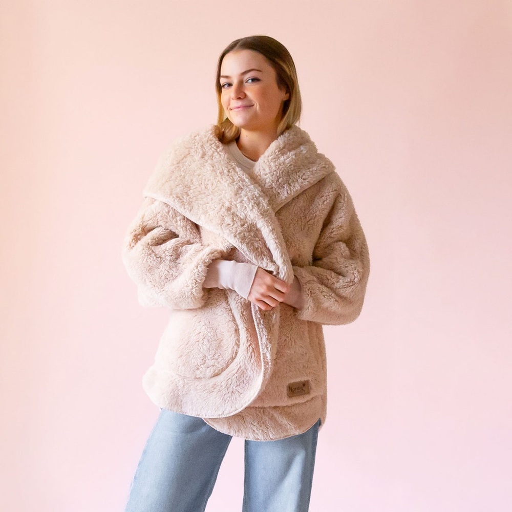Nordic Beach Body Wrap Cardigan Sweater Coat Hooded Fleece  One Size